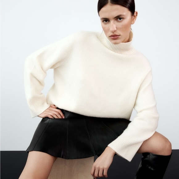 NWT. Zara Black Faux Leather Mini Skirt. Size S. - Picture 5 of 11